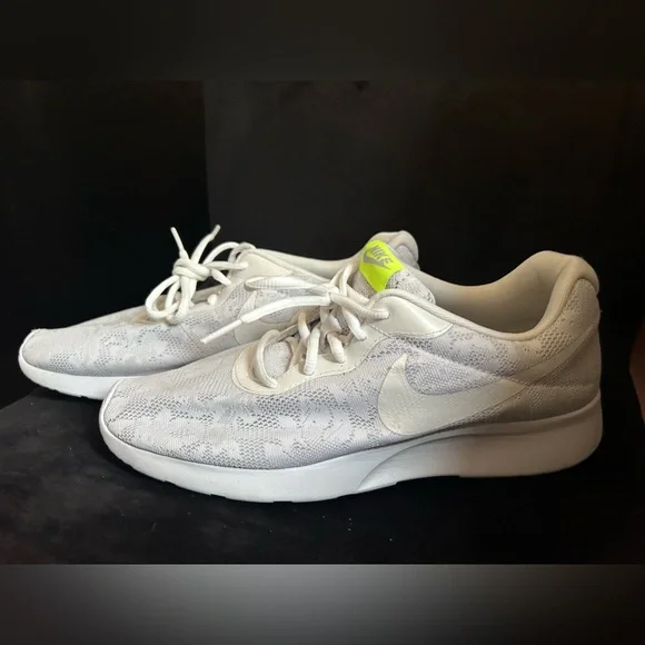 Nike Shoes Nike Tanjun White Floral Sneakers Poshmark